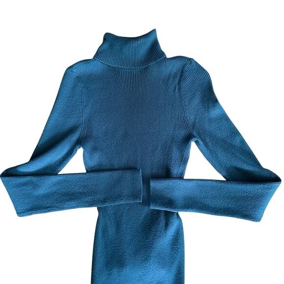 😍2 for $20 Abercrombie & Fitch Emerald Green Turtleneck Bodysuit – Size Small - Picture 2 of 7